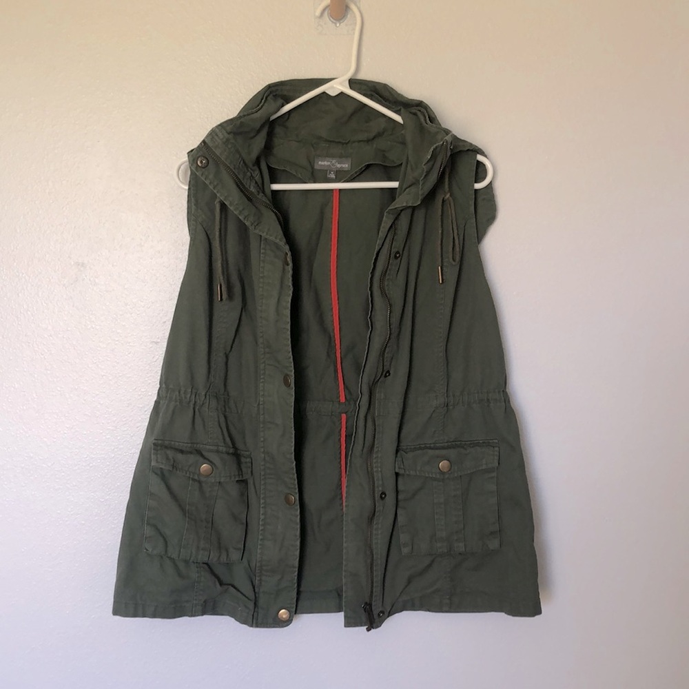 Market and Spruce Utility Vest (M)